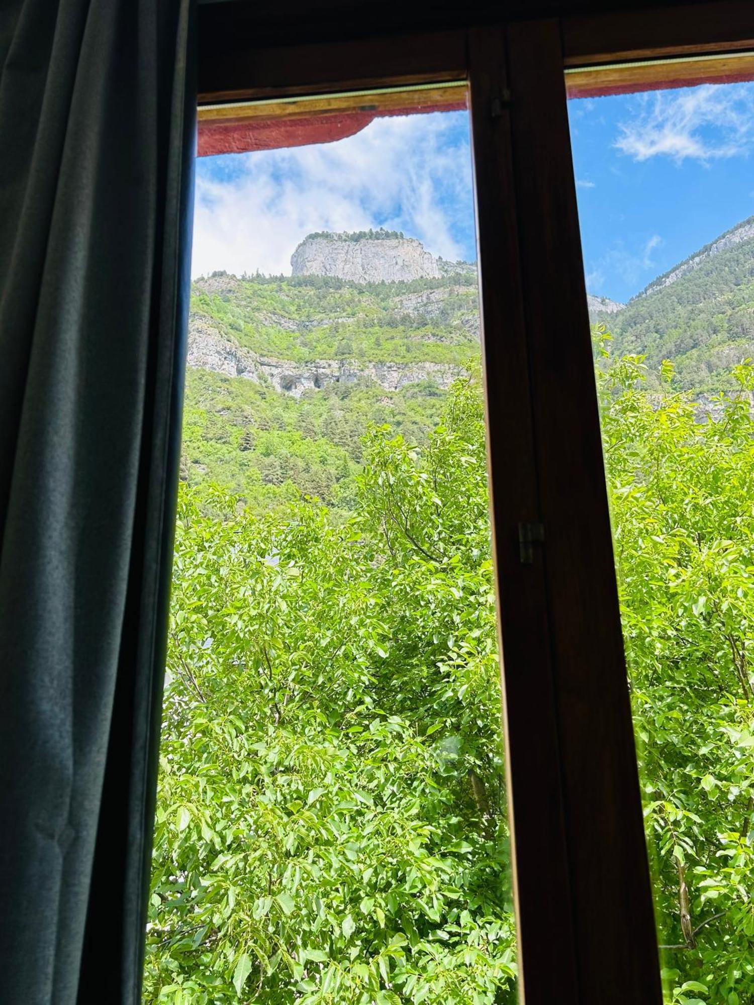 Apartahotel Canfranc Eksteriør bilde